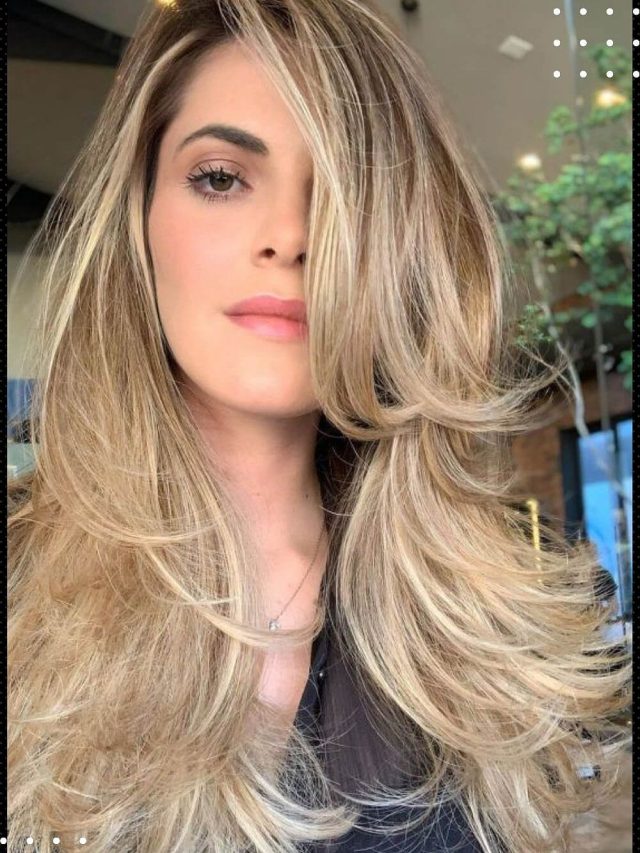 Capelli lunghi con piume – Guarda i 10 modelli che ti faranno amare questo taglio