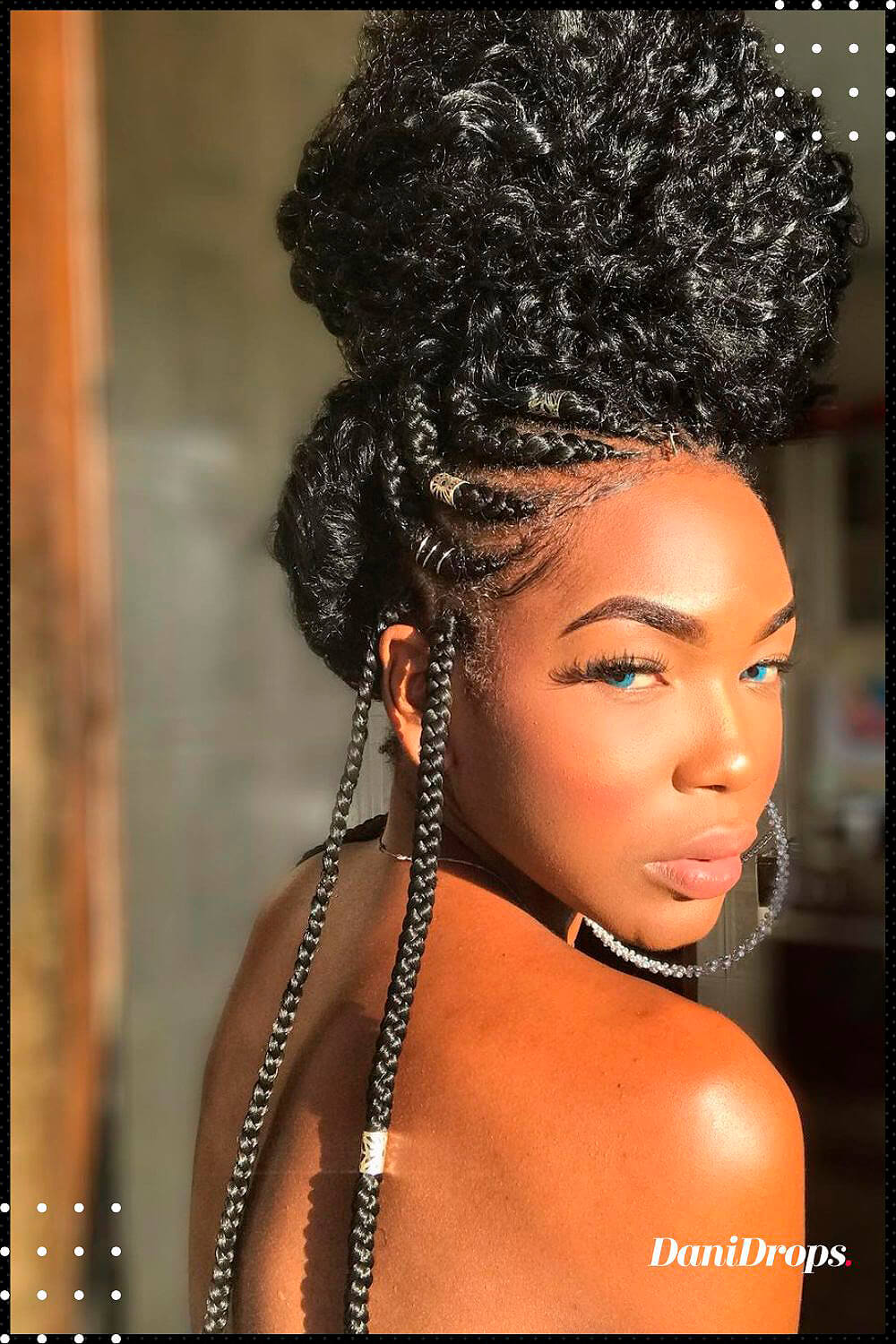 Mira 10 peinados Updos para mujeres negras que te convertirán en una diva