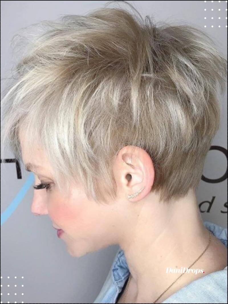 Short Peaked Haircut - 10 trends for 2022