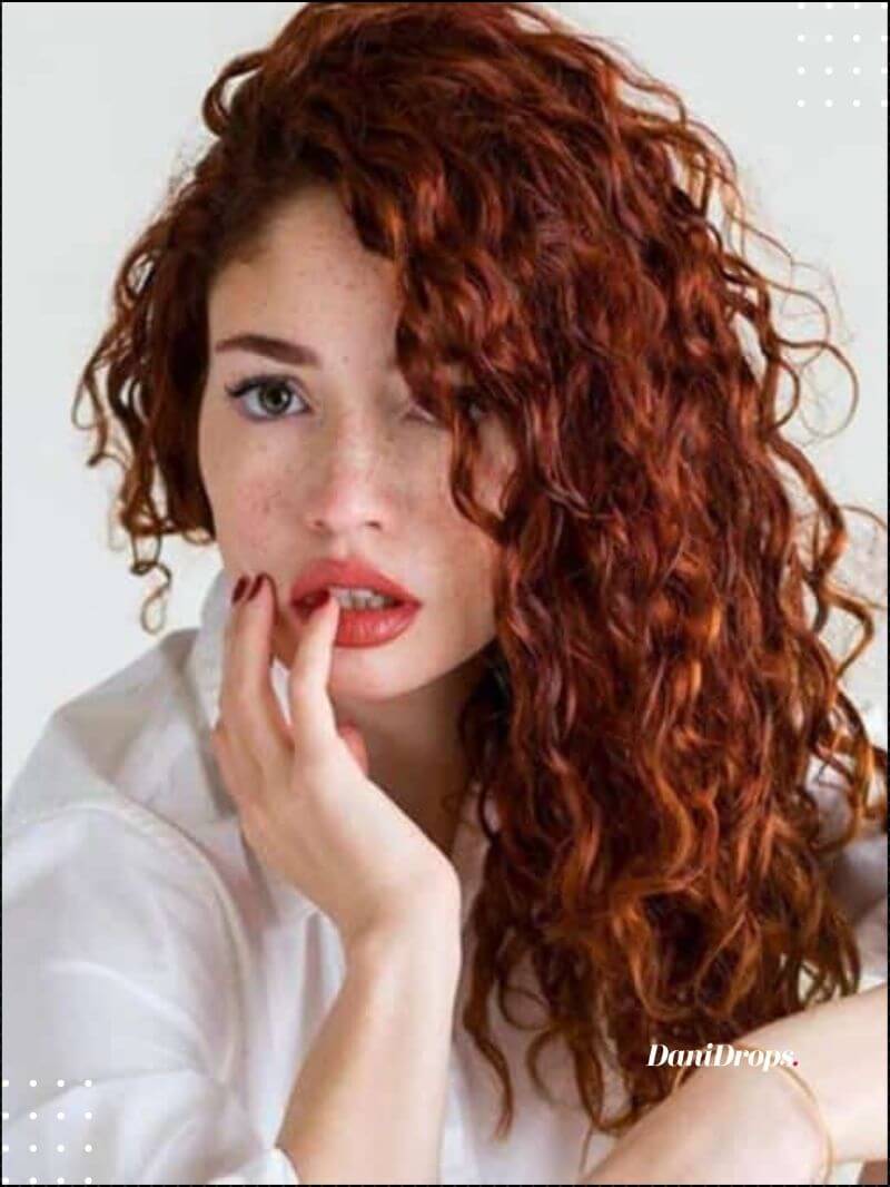 Cheveux roux bouclés - Trouvez la couleur parfaite pour vous