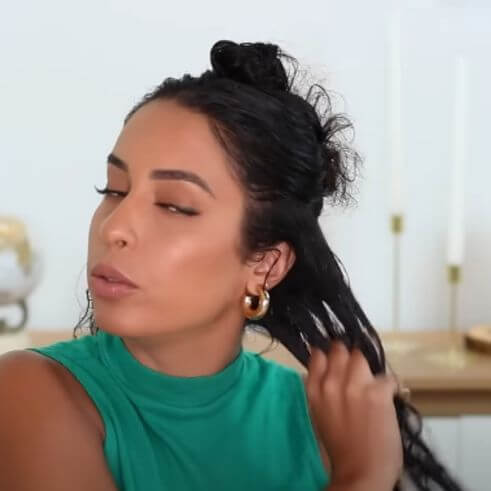 Come idratare i capelli ricci lunghi