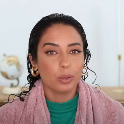 Come idratare i capelli ricci lunghi