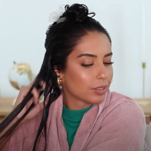 Come idratare i capelli ricci lunghi