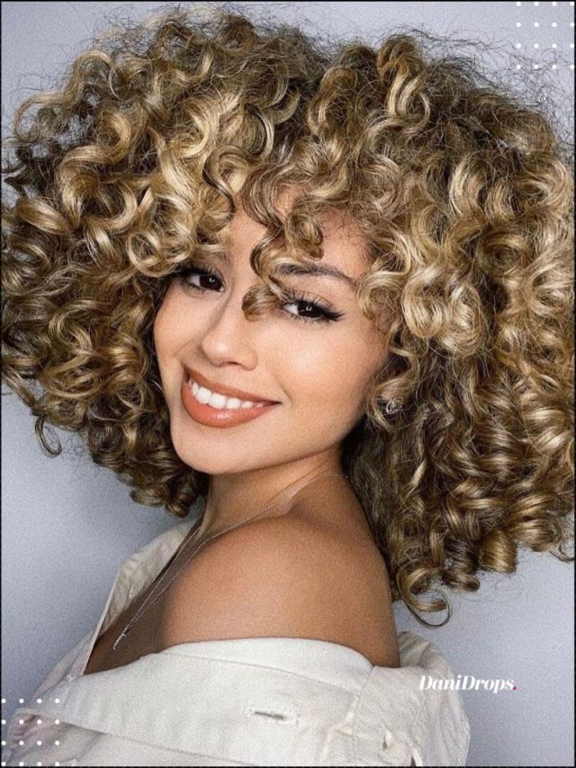 Cabelo Cacheado 2023: Descubra os cortes de cabelo cacheado mais desejados do ano