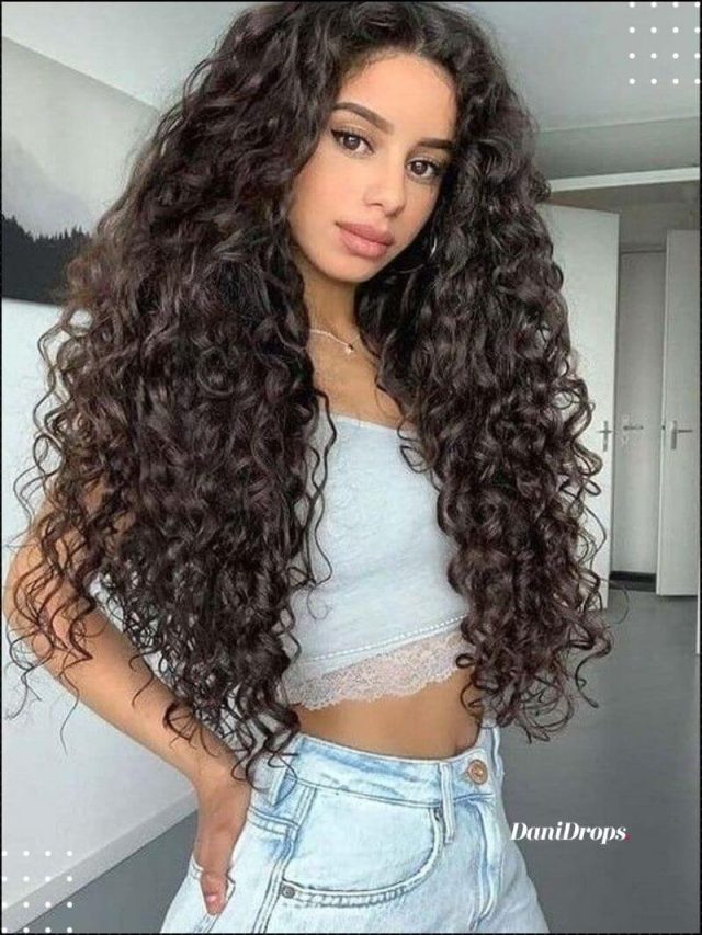 Long Curly Hair – See 10 women who have transformed