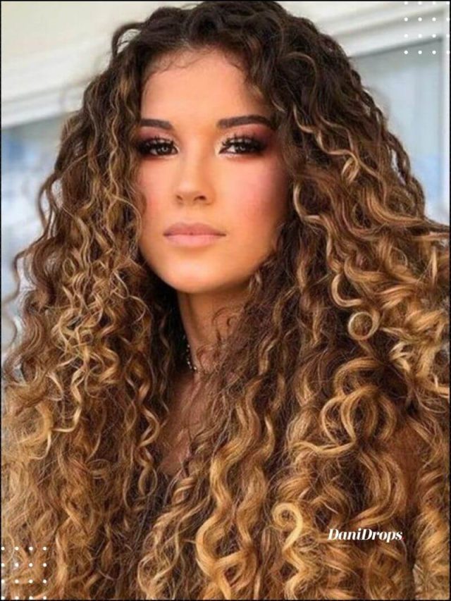 Long Curly Hair: Unleash your creativity and transform your look