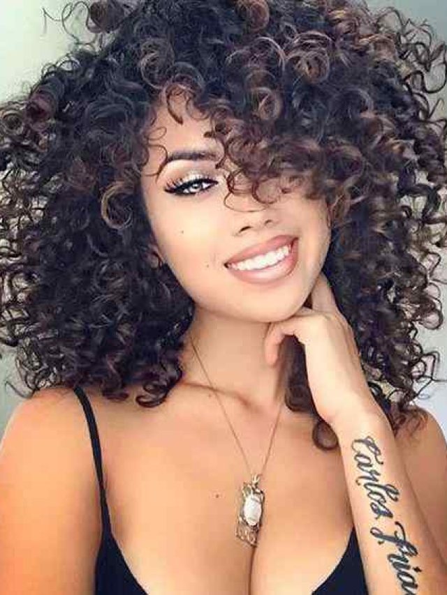 Natural Curly Hair: Explore the beauty of natural curls with these 10 amazing styles
