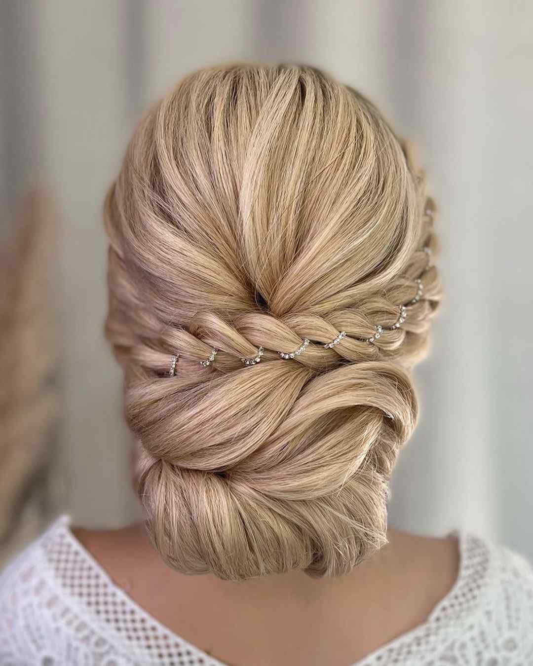 Unlock your wedding day glam with trendsetting hairstyles – The Gleaner  Flair