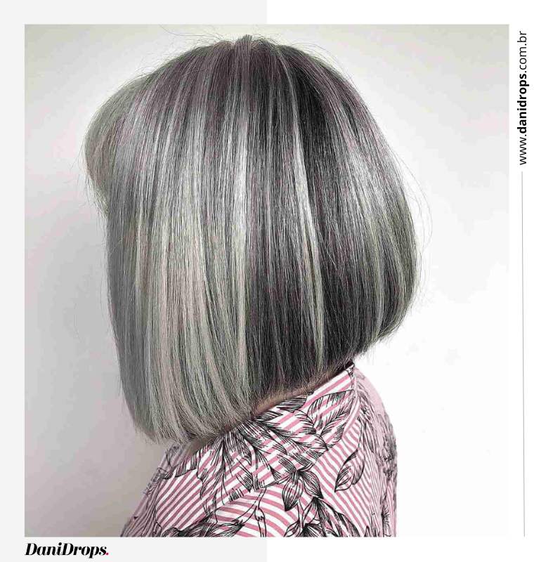 08 Corte de pelo bob cóncavo en tonos plateados. Corte de pelo bob cóncavo en tonos plateados.