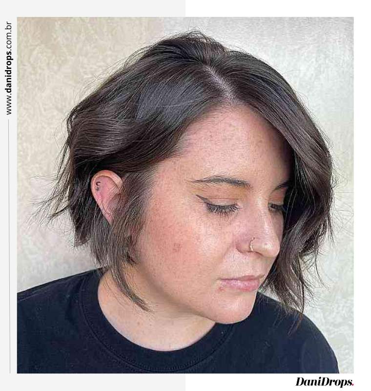 09 Corte de pelo bob cóncavo con raya lateral Corte de pelo bob cóncavo con raya al lado