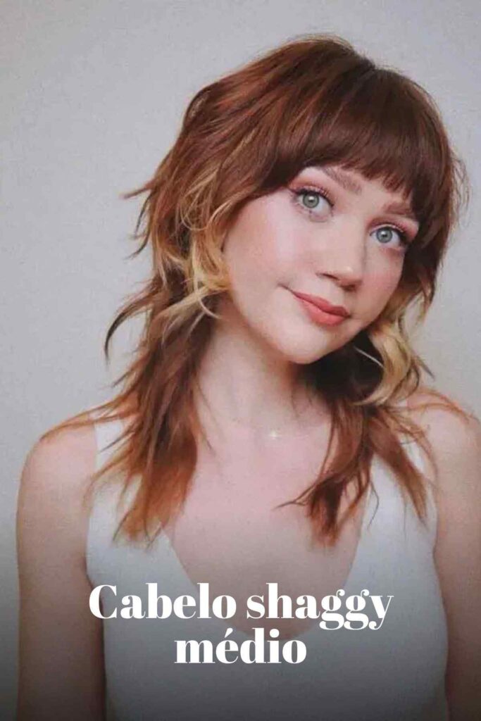 Cabelo shaggy médio