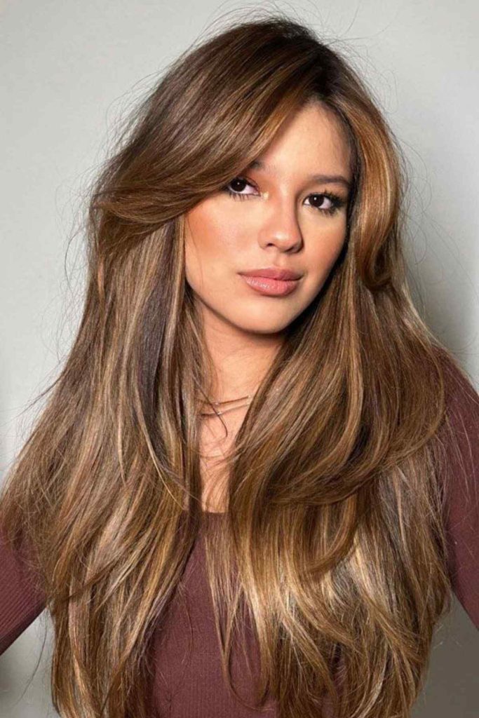 cor de cabelo Cabelo Morena Iluminada Amendoa cor de Cabelo Morena Iluminada Amêndoa