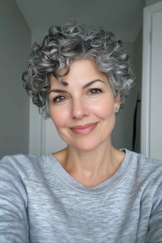 Taglio di capelli Pixie cut per donne over 50 7 Taglio di capelli Pixie cut per donne over 50